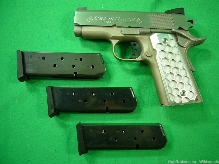 Colt "Lightweight" Stainless Defender .45ACP-img-0