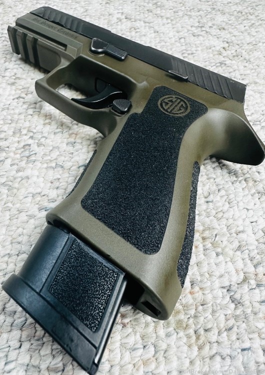 Sig Sauer P320 Custom Carry Cerakote and Compact Grip Modules 21/15 rd Mags-img-8