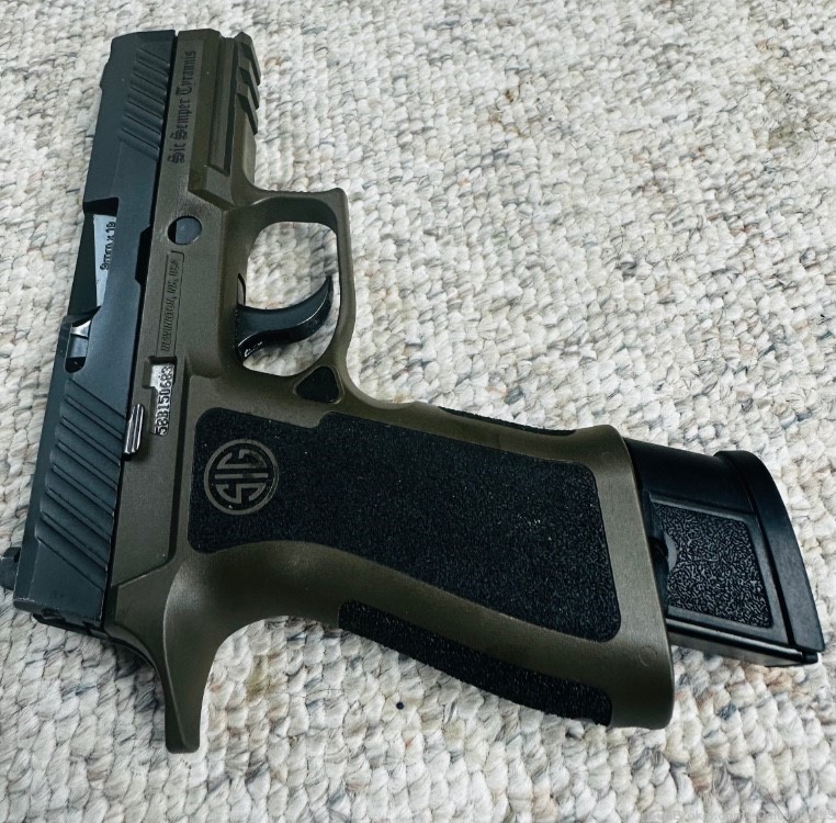 Sig Sauer P320 Custom Carry Cerakote and Compact Grip Modules 21/15 rd Mags-img-6