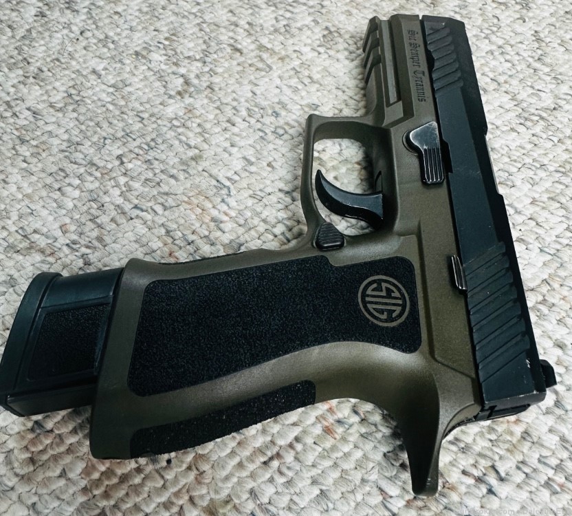 Sig Sauer P320 Custom Carry Cerakote and Compact Grip Modules 21/15 rd Mags-img-5