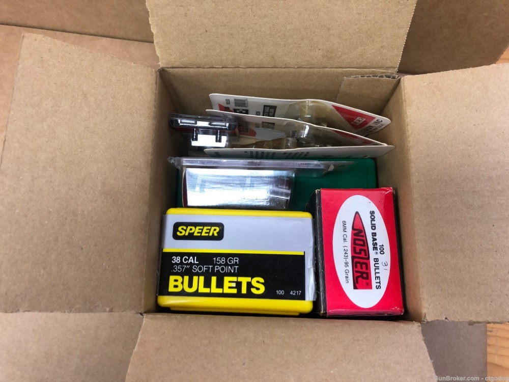 Ammunition Reloaders Supplies Assortment Bargain Box-img-0