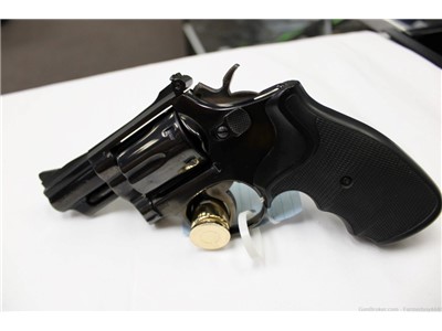 AWESOME SMITH AND WESSON 19-3 357 MAGNUM