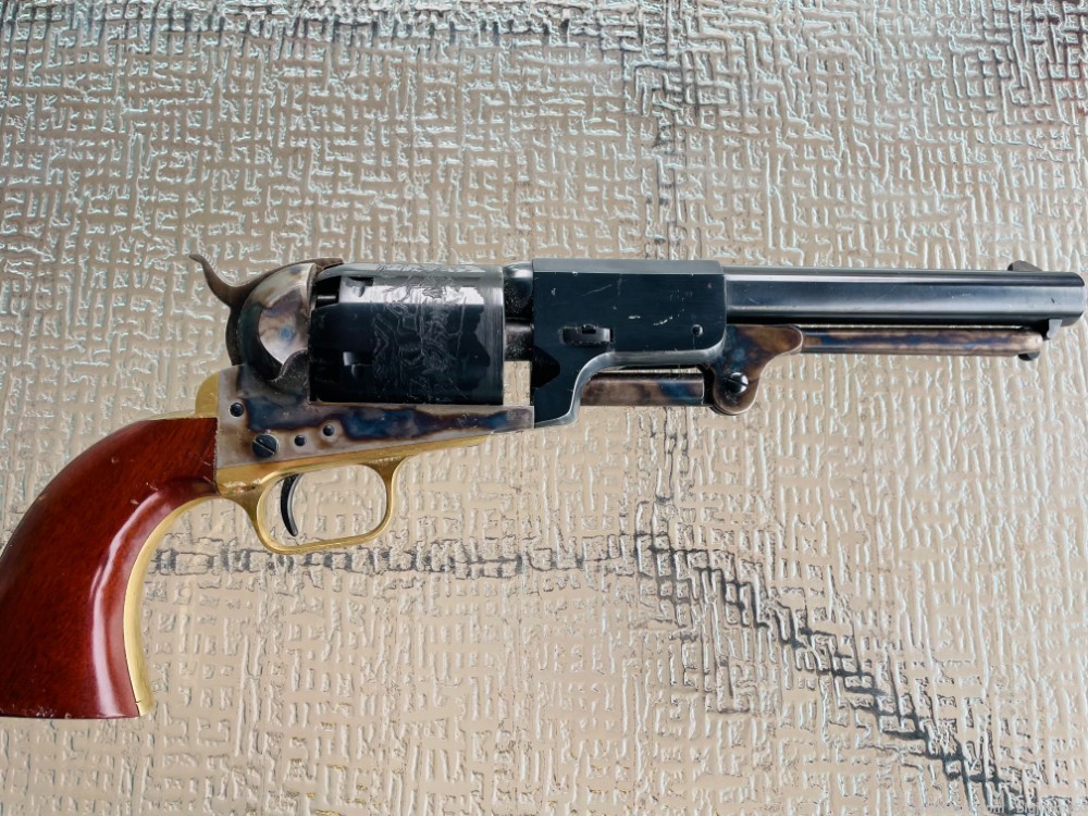 Uberti 44 Colt revolver-img-4