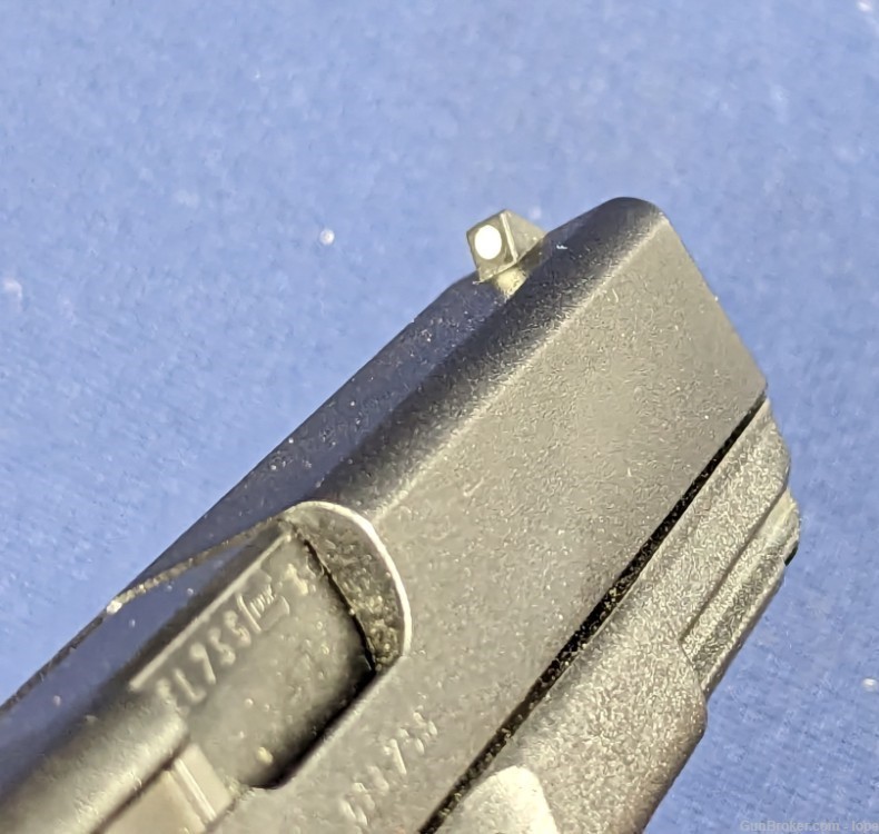 Fine Compact Glock 19 9MM Auto Pistol-img-3