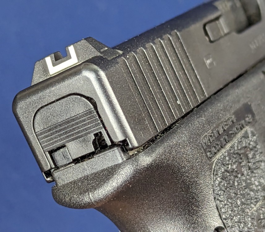 Fine Compact Glock 19 9MM Auto Pistol-img-2