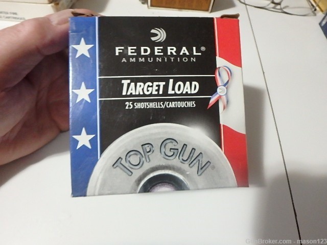 FULL 12 GA FEDERAL USA RED-WHITE & BLUE SHELLS NO 8 SHOT-img-0