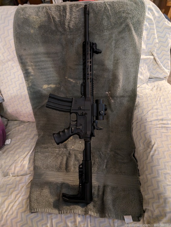The Operator  Carbine AR-15 in 300  black out -img-0