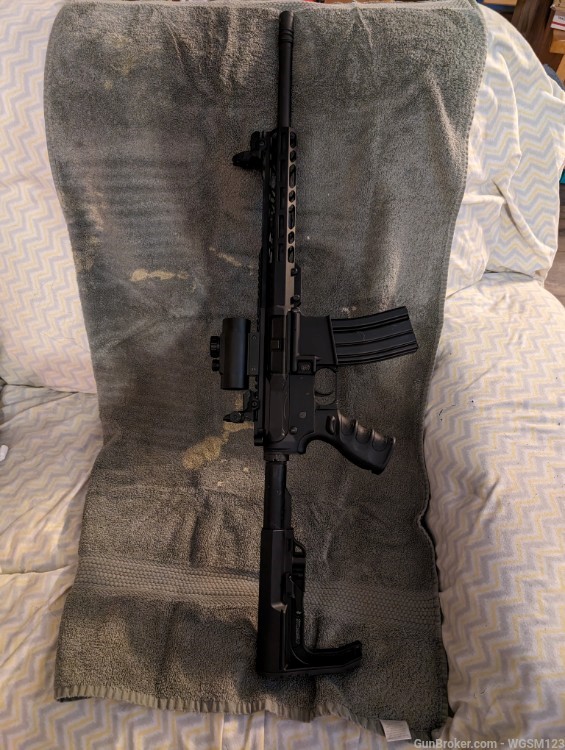 The Operator  Carbine AR-15 in 300  black out -img-2