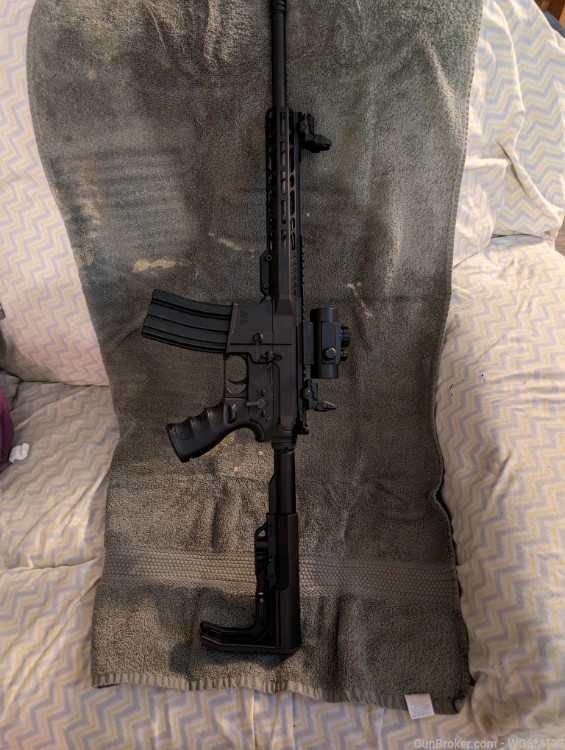 The Operator  Carbine AR-15 in 300  black out -img-1