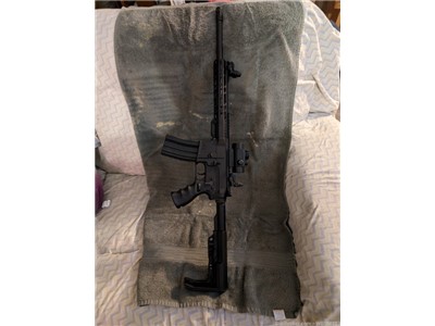 The Operator  Carbine AR-15 in 300  black out 