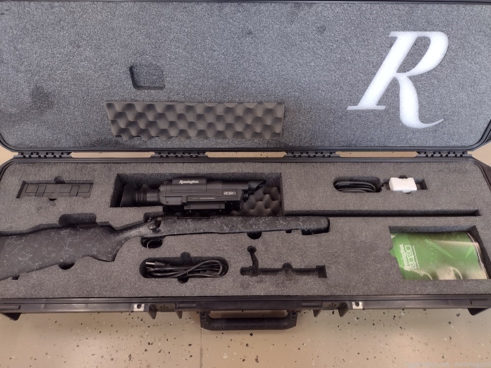 Remington 700 .7mm Rem Mag with Remington Track Point-img-1