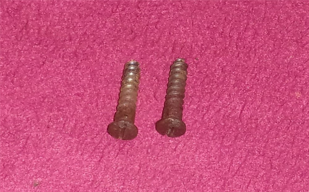 REMINGTON 510 .22 S,L,LR BUTTPLATE SCREWS-img-0