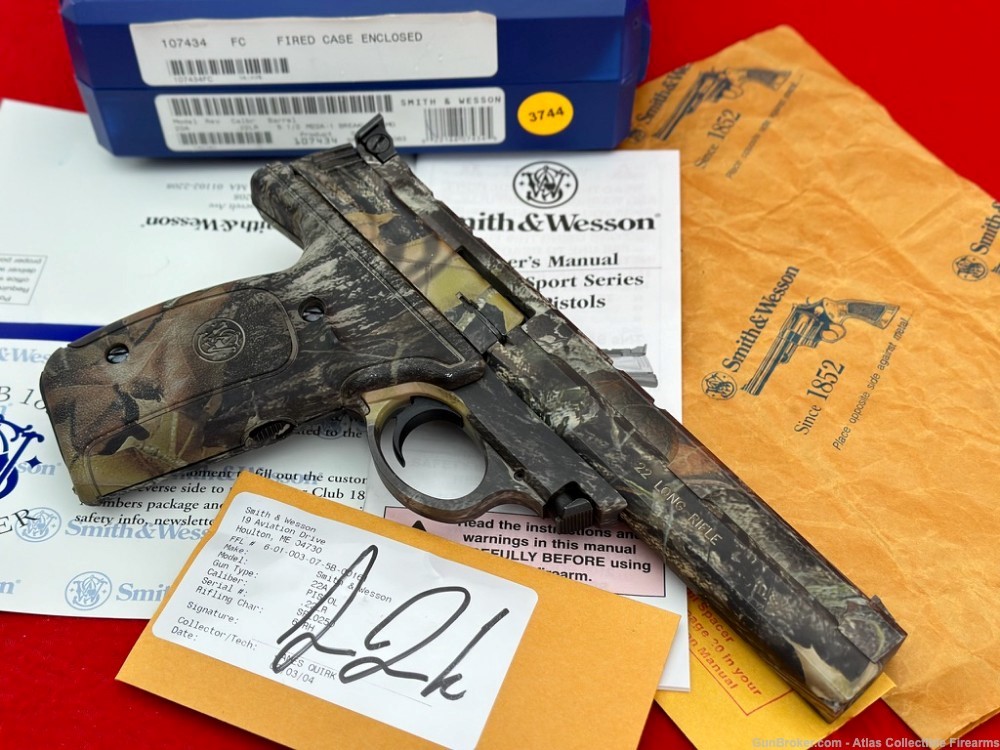 2004 Smith & Wesson Model 22A-1 .22LR 5 1/2" - Mossy Oak Breakup Camo NIB!-img-6