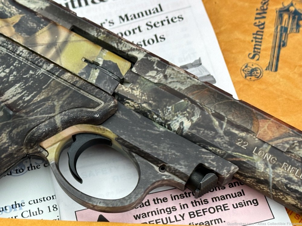 2004 Smith & Wesson Model 22A-1 .22LR 5 1/2" - Mossy Oak Breakup Camo NIB!-img-8