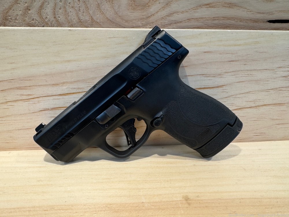 USED VERY GOOD S&W Shield Plus Semi-Auto Pistol in 9mm *NO CC FEES*-img-1