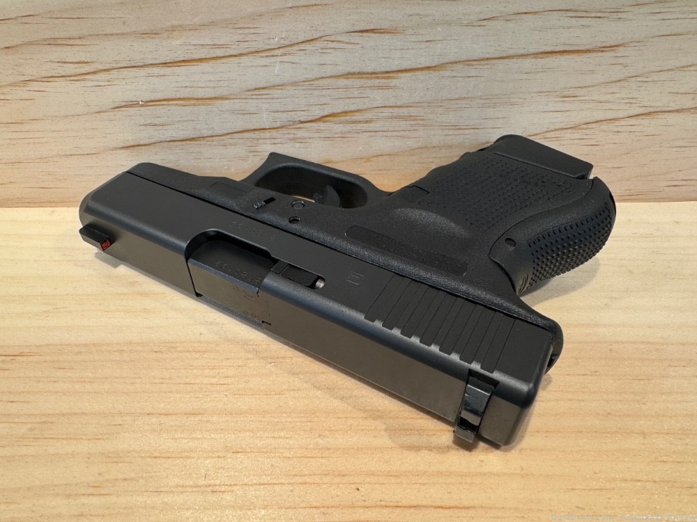 USED LIKE NEW Glock 27 Gen4 Semi-Auto Pistol in .40 S&W *NO CC FEES*-img-4