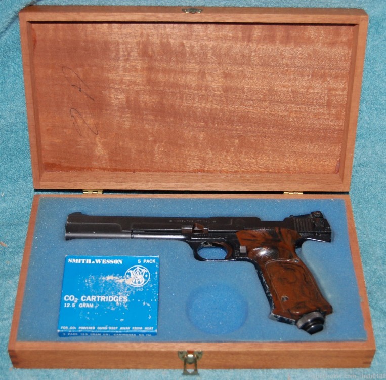 Vintage Smith & Wesson Model 79G Co2 Air Pistol w/ Box & Manual S&W-img-0