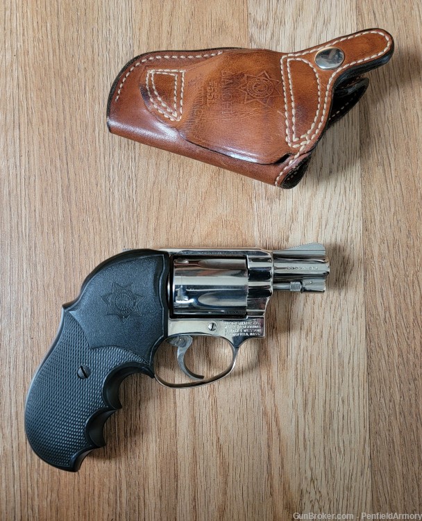 Smith and Wesson Model 49 Revolver 38 Special-img-1