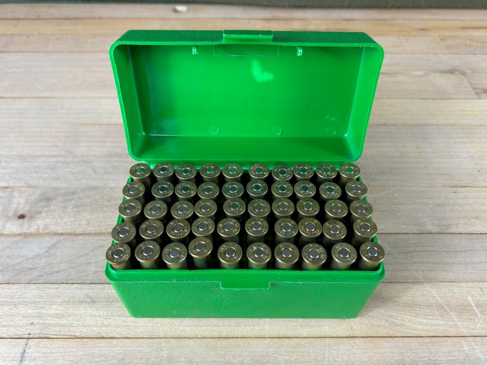 .38-55 Winchester Cowboy Rifle Ammo (50 Rounds) Brass Case $1 Start Estate-img-0