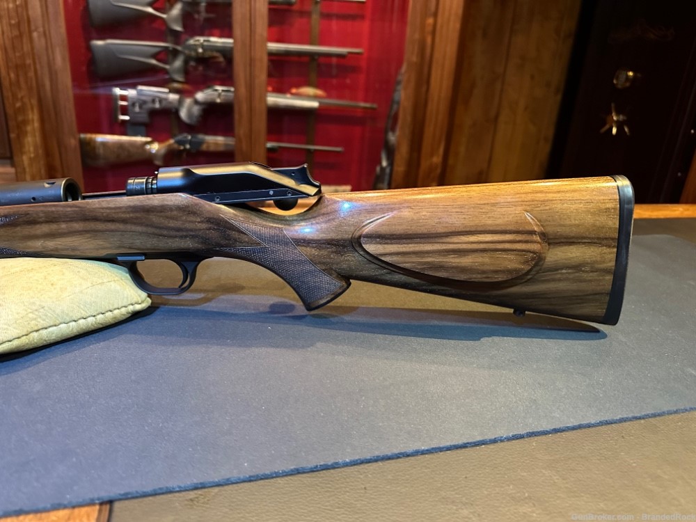 Blaser R8 Rifle Classic Sporter Wood Grade 5 RH Standard .243 win mag-img-1