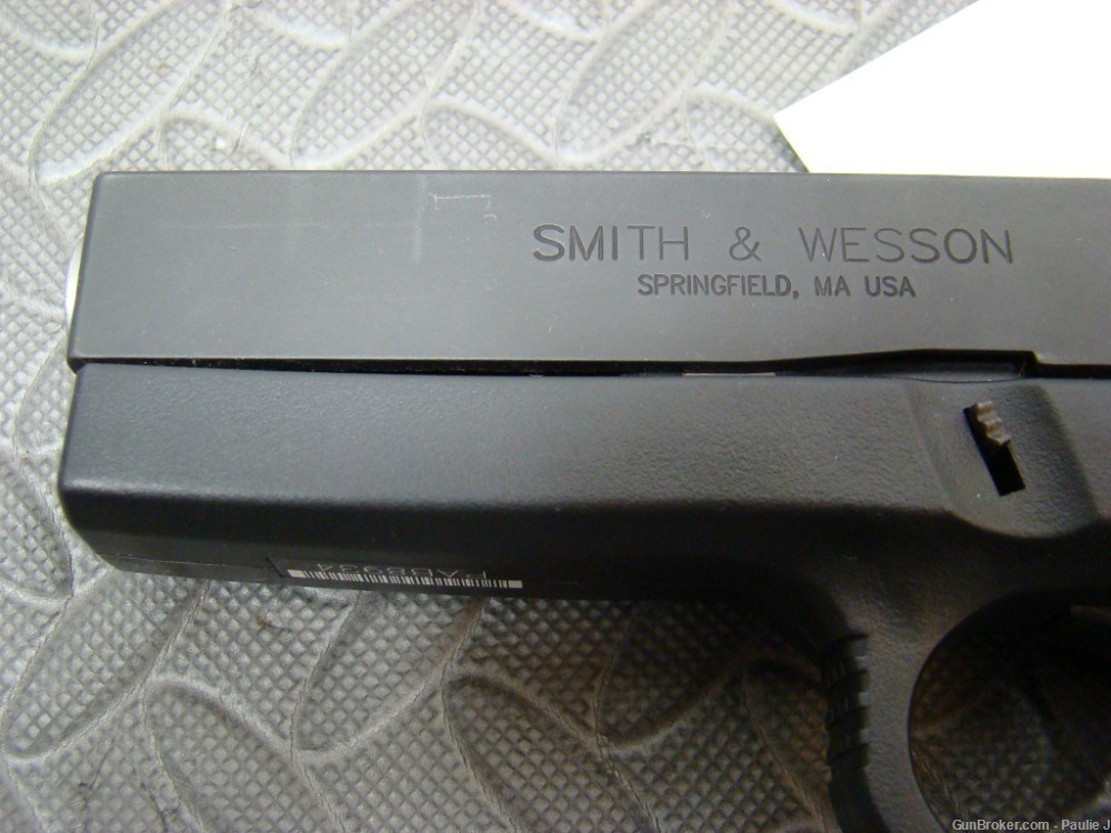 Smith & Wesson sw40f 2nd Amendment -img-6