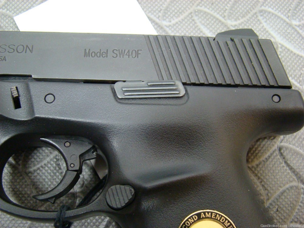 Smith & Wesson sw40f 2nd Amendment -img-7