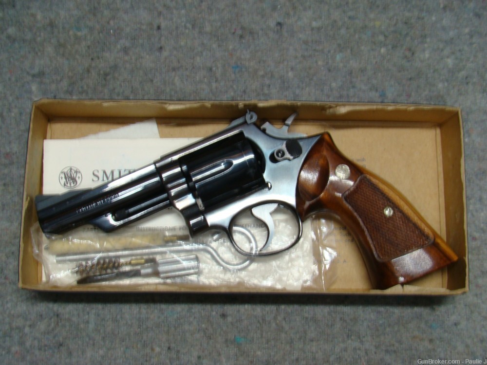 Smith & Wesson model 19-3 357 magnum-img-13
