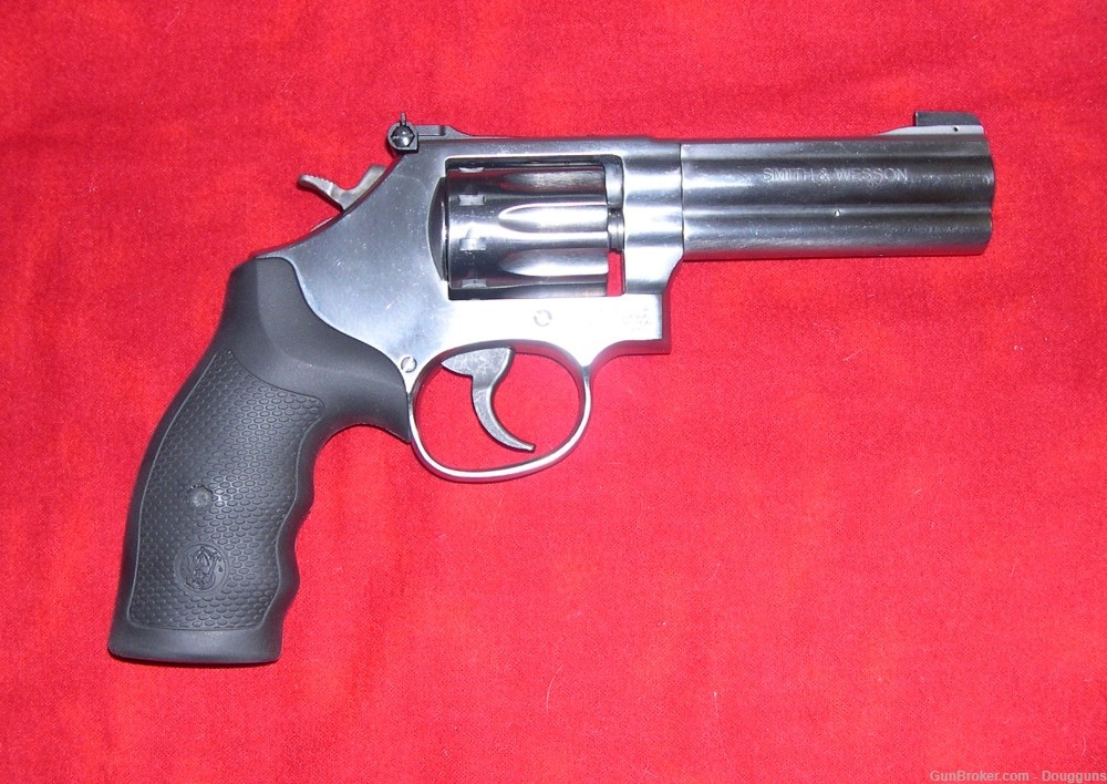 Smith & Wesson 617-6 DA/SA 160584 4in Barrel 10 Shot 22LR Revolver-img-2