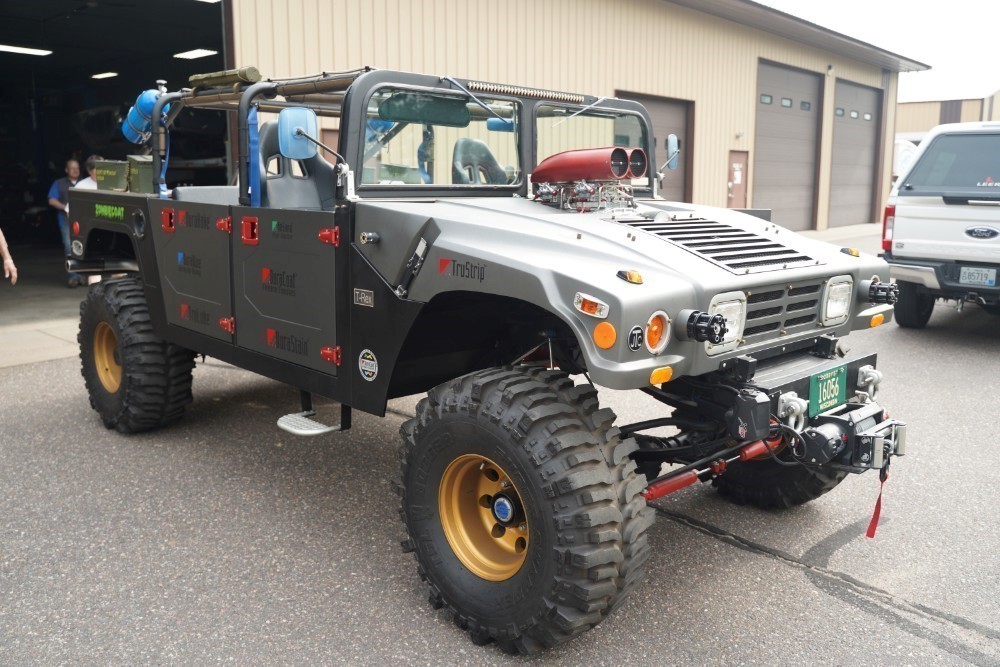 T-Rex Supercharged Hummer Replica Truck-img-3