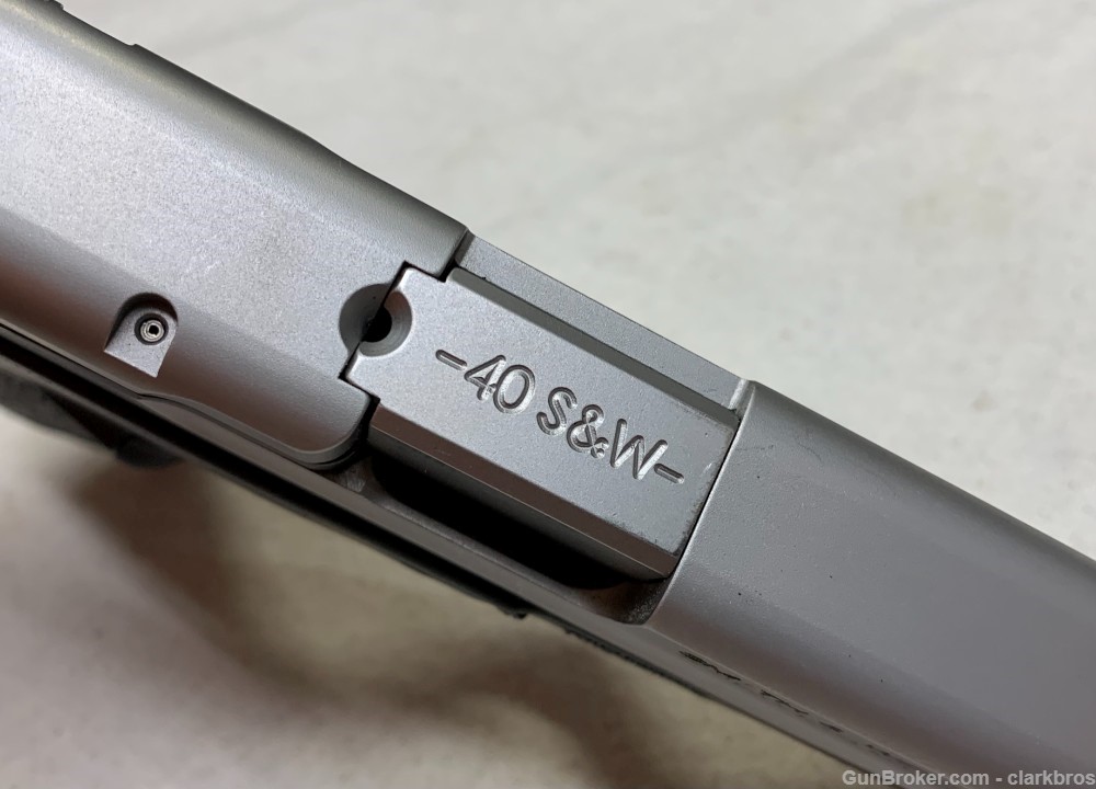 PENNY Smith & Wesson SD40VE .40 S&W Semi Auto Pistol 14 Round Mag Magazine -img-9