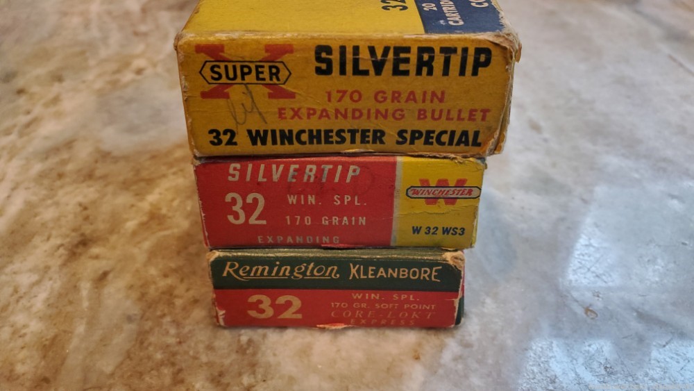 32 Winchester Special Win Spl - 47 rounds mixed - see details - silver tip -img-1