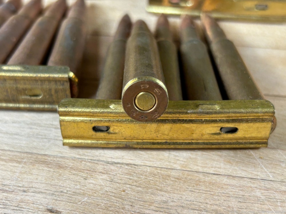 7MM Mauser 7x57 Surplus Rifle Ammo (51 Rounds) With Stripper Clips Estate -img-5
