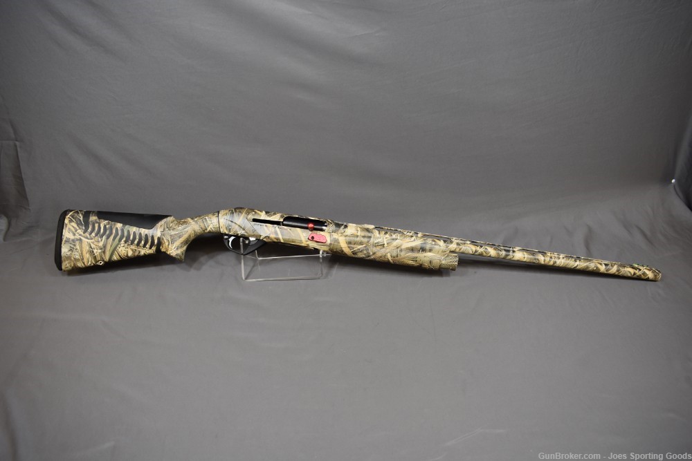 Benelli Super Black Eagle 3 - 12 Gauge Semi-automatic Shotgun w/ 28" Barrel-img-0