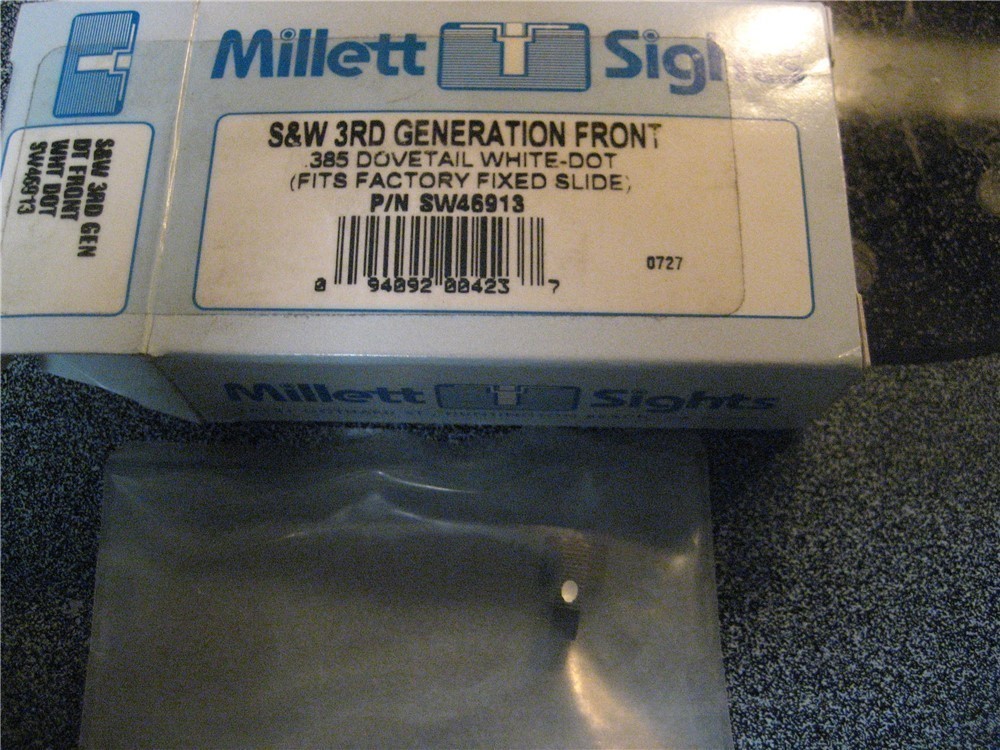 NOS S&W 3rd Gen Front .385 Dovetail White Dot Millett Sights-img-0