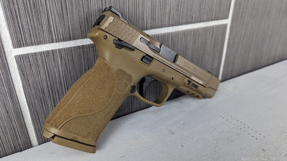 Smith & Wesson M&P9 2.0 5 inch long slide FDE-img-6