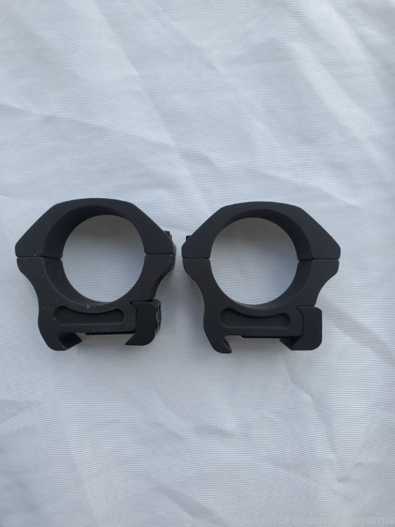 Vortex Pro series 30mm Lo rings, new condition display set-img-0