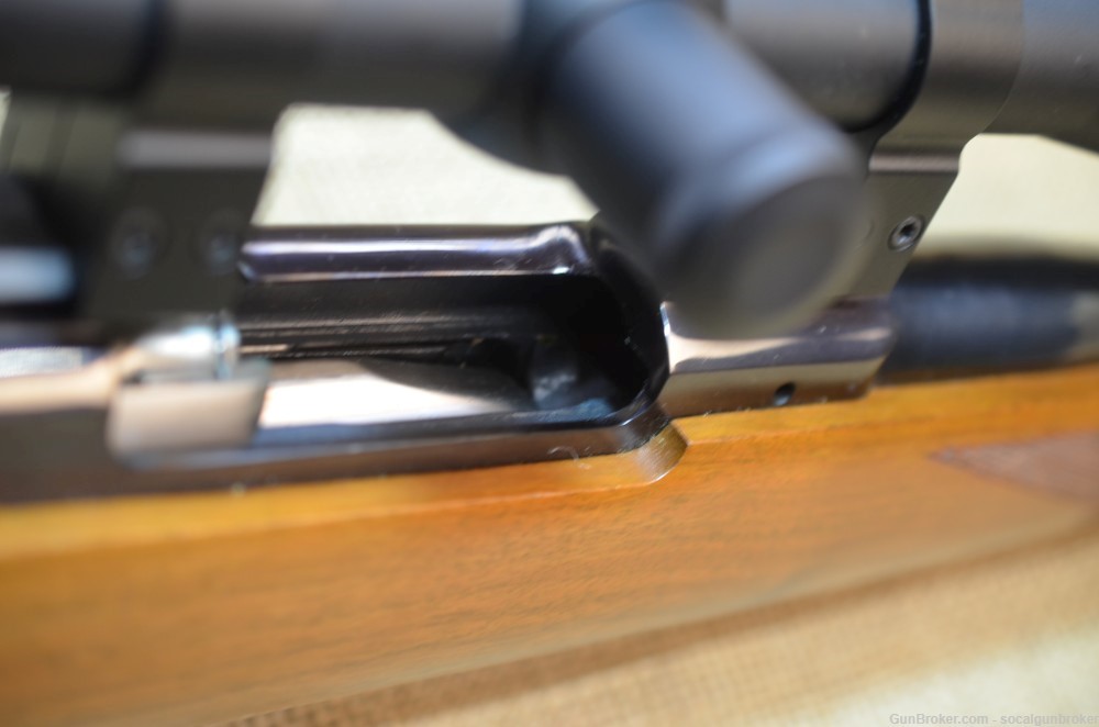 Ruger M77 in 7mm Rem Mag w Leupold Gold Ring Scope-img-31
