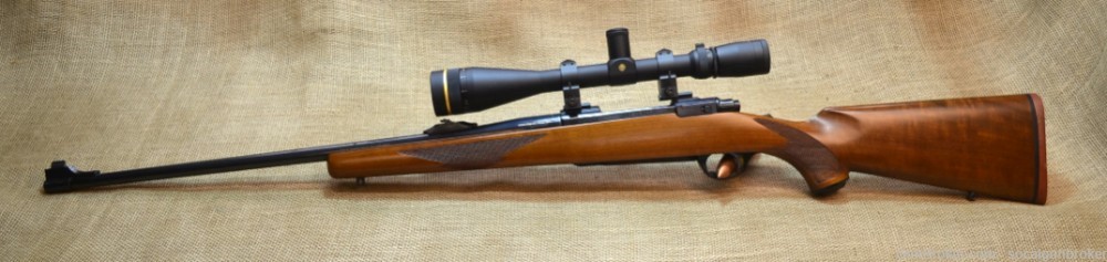 Ruger M77 in 7mm Rem Mag w Leupold Gold Ring Scope-img-1