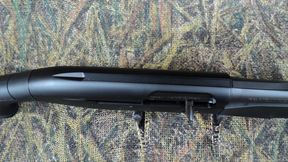 NEW Benelli M2 12 Gauge 26" Black Synthetic 11161 A0613500 .01 NR-img-9