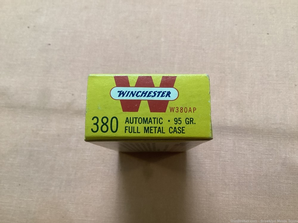 Winchester Vintage Empty Ammo Box Of 380 Caliber.-img-1