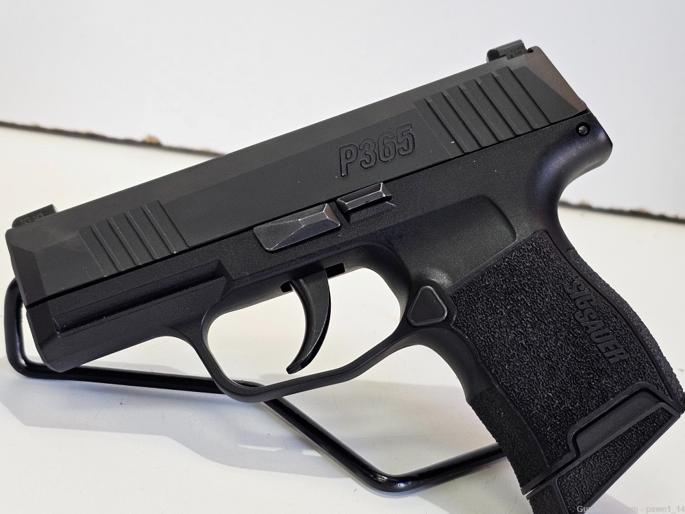 Sig Sauer P365 With one Magazine 9MM-img-1