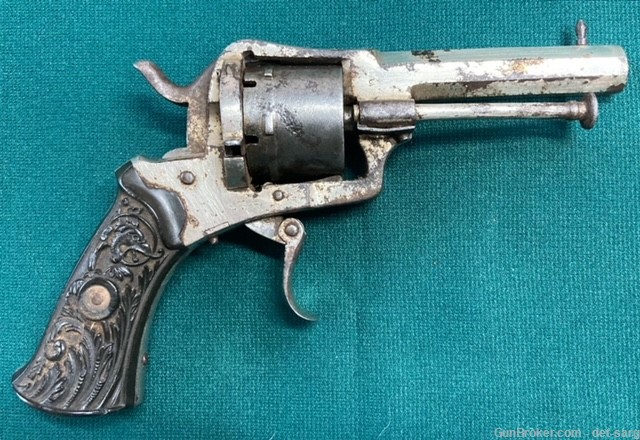 Unknown 32 caliber pinfire, folding trigger revolver-img-1