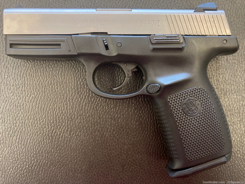 Smith and Wesson SD40VE 40 S&W -img-0