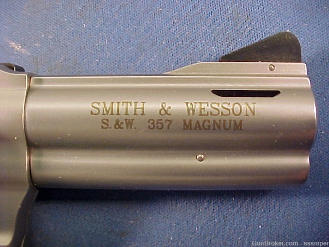 Smith & Wesson 60-10 Limited Small Hunter 3" Bbl .357 Mag Satin Stainless-img-6
