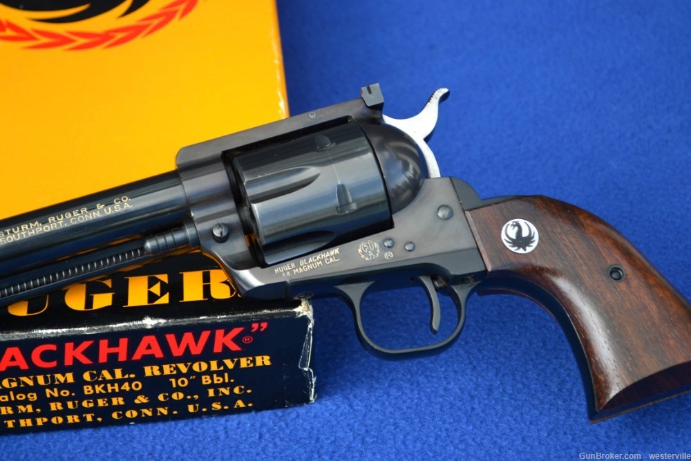 Rare Ruger Blackhawk 44 Flattop 3 Screw, Factory Box, 10 Inch Barrel-img-21