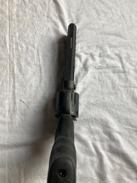 Taurus Raging Hunter 44 Magnum 6 Shot uncommon 6.75 inch barrel -img-3