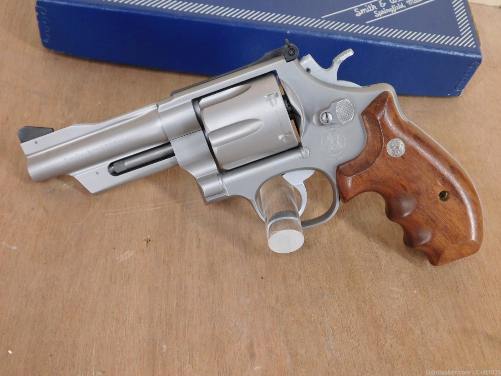 Smith & Wesson S&W 629-2 Mountain Lion .44 Mag 4? Revolver 1990 #18 of 500 -img-5