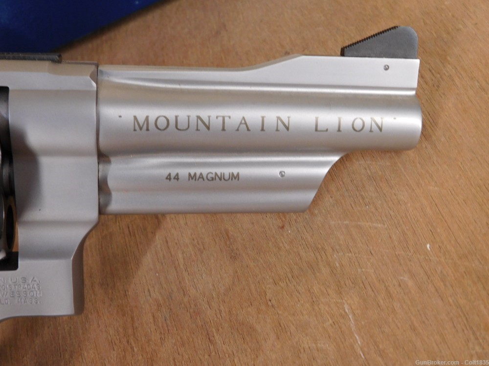 Smith & Wesson S&W 629-2 Mountain Lion .44 Mag 4? Revolver 1990 #18 of 500 -img-3
