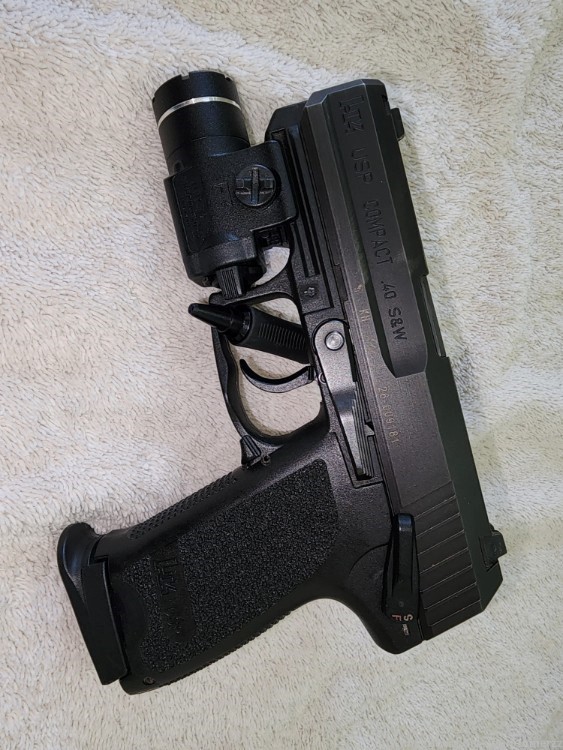  H&K USP compact .40 with new tlr-3 -img-0
