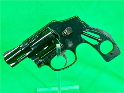 Rare Smith and Wesson Model 40 Snub Nose .38 special Revolver No grips S&W
